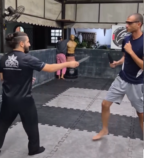 Treino de esgrima e lâminas na Top Brother Recreio